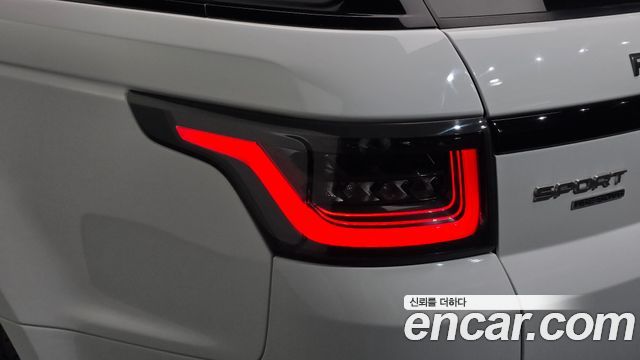 Land Rover Range Rover Sport (II) 3.0 SDV6 HSE Dynamic 2018 — фото 23