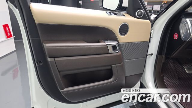 Land Rover Range Rover Sport (II) 3.0 SDV6 HSE Dynamic 2018 — фото 24