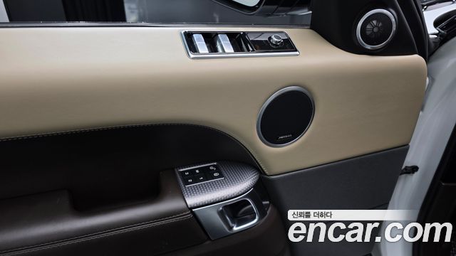 Land Rover Range Rover Sport (II) 3.0 SDV6 HSE Dynamic 2018 — фото 30