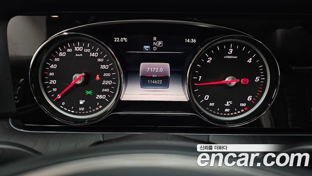 Mercedes-Benz E-Class (W213) E220d 4MATIC Avantgarde 2018 — фото 8