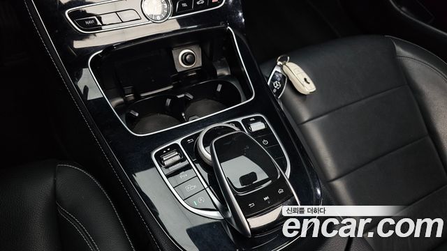 Mercedes-Benz E-Class (W213) E220d 4MATIC Avantgarde 2018 — фото 17