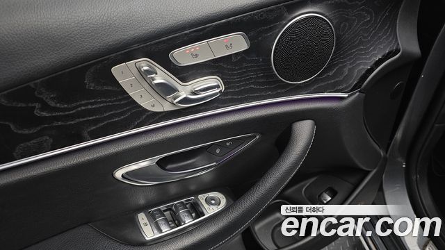 Mercedes-Benz E-Class (W213) E220d 4MATIC Avantgarde 2018 — фото 18