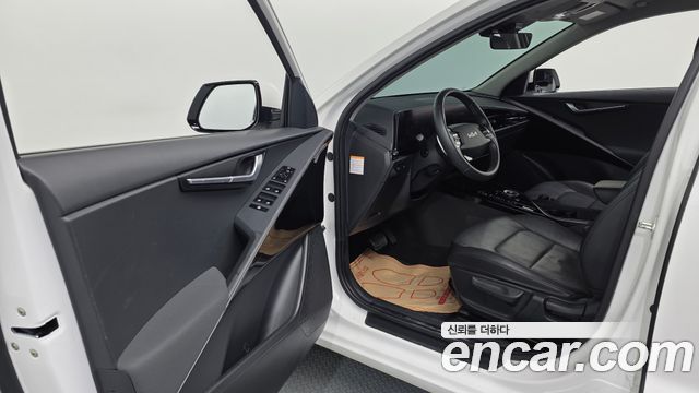 Kia Niro EV Air 2023 — фото 10