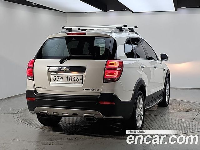 Chevrolet Captiva 2WD Adventure Package 2015 — фото 4
