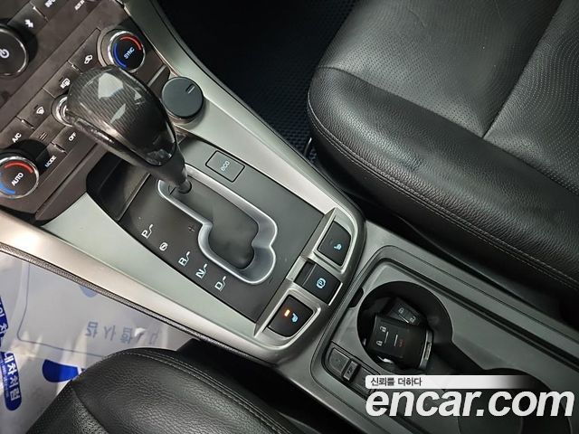 Chevrolet Captiva 2WD Adventure Package 2015 — фото 8
