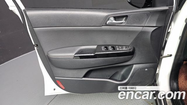 Kia Sportage The Bold Diesel 2.0 2WD Inteligent 2019 — фото 24
