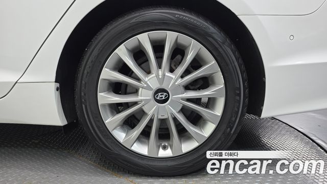 Hyundai Sonata (LF) LPI Modern(Handicapped) 2015 — фото 5