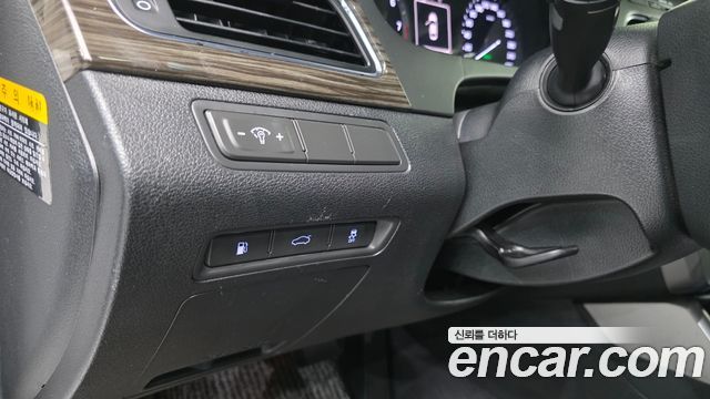 Hyundai Sonata (LF) LPI Modern(Handicapped) 2015 — фото 12