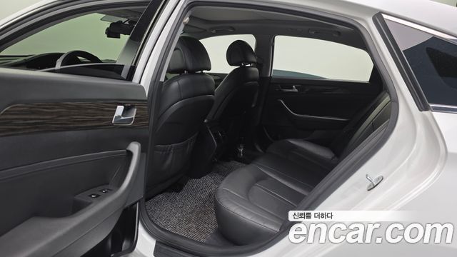 Hyundai Sonata (LF) LPI Modern(Handicapped) 2015 — фото 16