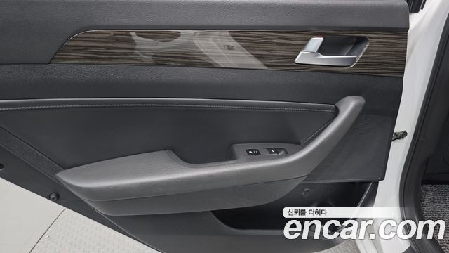 Hyundai Sonata (LF) LPI Modern(Handicapped) 2015 — фото 25