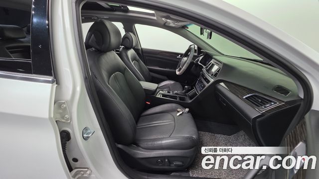 Hyundai Sonata (LF) LPI Modern(Handicapped) 2015 — фото 26