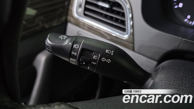 Hyundai Sonata (LF) LPI Modern(Handicapped) 2015 — фото 32