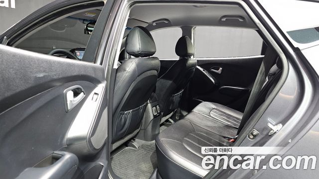 Hyundai Tucson ix Diesel(e-VGT) 2WD Smart special 2014 — фото 12