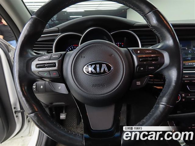 Kia K5 Luxury Trendy 2015 — фото 8