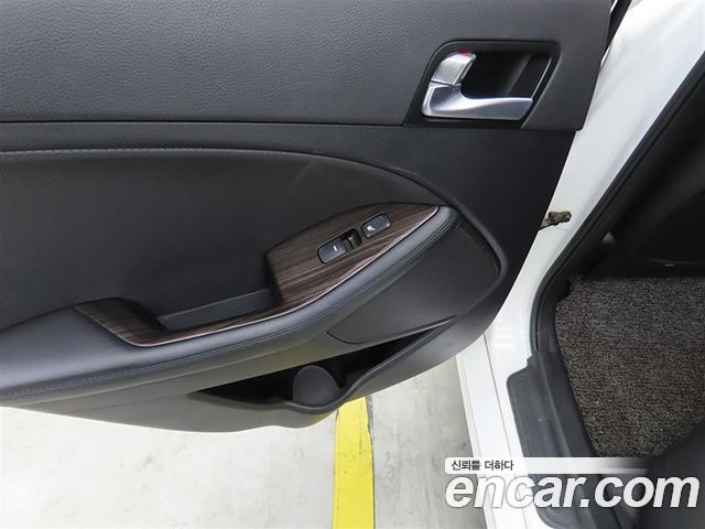 Kia K5 Luxury Trendy 2015 — фото 16