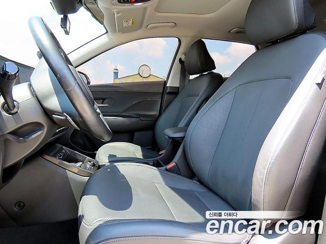 Hyundai Kona (SX2) Gasoline 1.6 Turbo 2WD Inspiration 2023 — фото 5