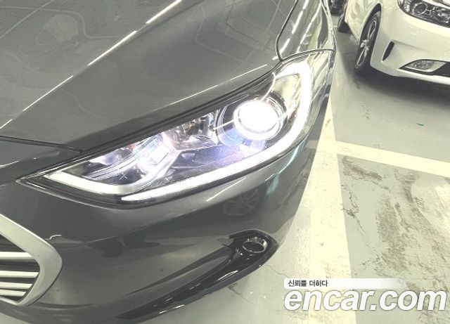 Hyundai Avante (AD) 1.6 GDI Smart Special 2016 — фото 18