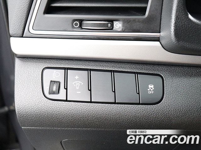 Hyundai Avante (AD) 1.6 GDI Smart Special 2016 — фото 20