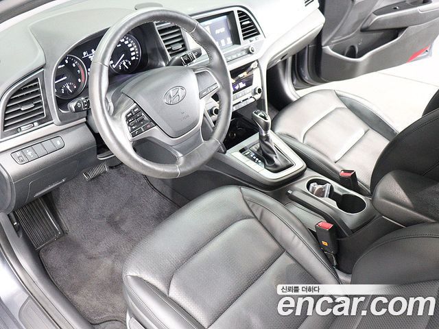 Hyundai Avante (AD) 1.6 GDI Smart Special 2016 — фото 22