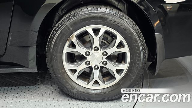 Kia Carnival R Grand Carnival GLX Premium 2013 — фото 21