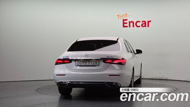 Mercedes-Benz E-Class (W213) E350 4MATIC Avantgarde 2022 — фото 4