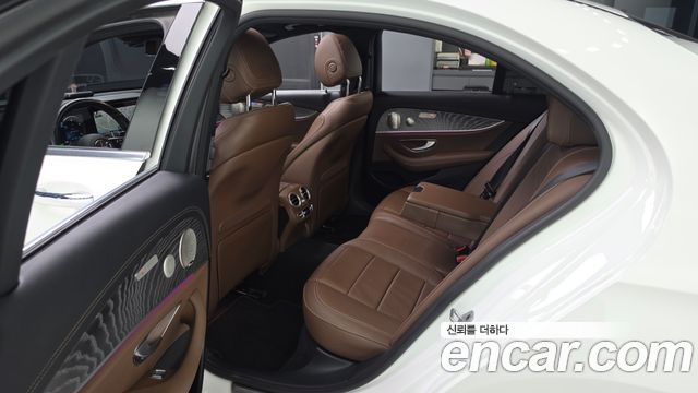 Mercedes-Benz E-Class (W213) E350 4MATIC Avantgarde 2022 — фото 11