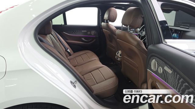 Mercedes-Benz E-Class (W213) E350 4MATIC Avantgarde 2022 — фото 12