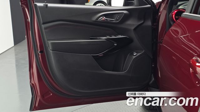 Chevrolet Trax Crossover 1.2 RS 2024 — фото 24
