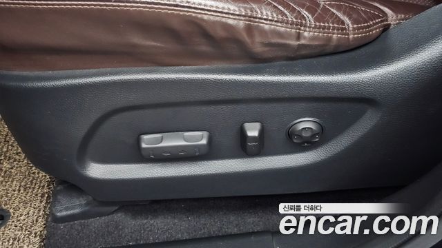 Hyundai Maxcruise Gas 3.3 4WD Prestige 2017 — фото 26