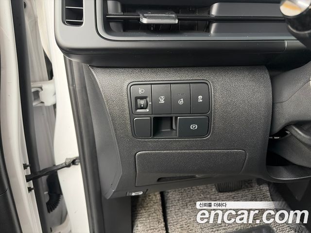 Hyundai ST1 Cargo Premium 2025 — фото 8