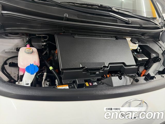 Hyundai ST1 Cargo Premium 2025 — фото 15