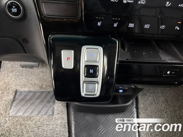 Hyundai ST1 Cargo Premium 2025 — фото 18
