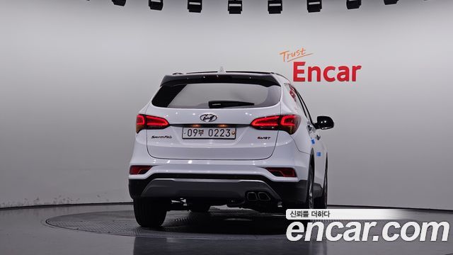 Hyundai Santa Fe The Prime Diesel 2.0 2WD Premium 2017 — фото 4