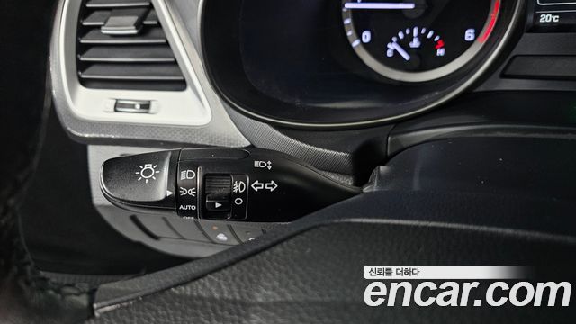 Hyundai Santa Fe The Prime Diesel 2.0 2WD Premium 2017 — фото 30