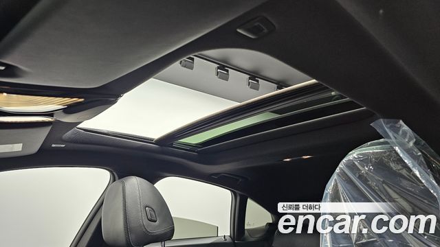 BMW i4 eDrive40 M Sports Pro 2023 — фото 18