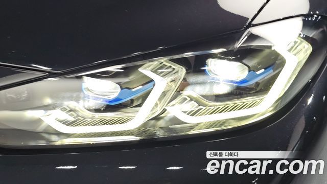 BMW i4 eDrive40 M Sports Pro 2023 — фото 22