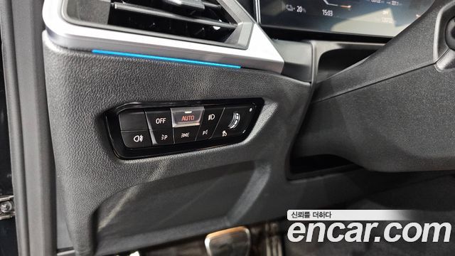 BMW i4 eDrive40 M Sports Pro 2023 — фото 30