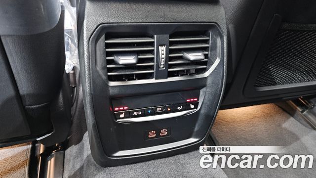 BMW i4 eDrive40 M Sports Pro 2023 — фото 33