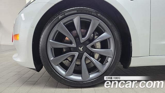 Tesla Model 3 Long Range AWD 2020 — фото 5