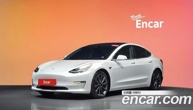 Tesla Model 3 Long Range AWD