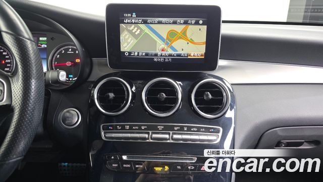 Mercedes-Benz GLC-Class (X253) GLC350e 4MATIC 2019 — фото 14