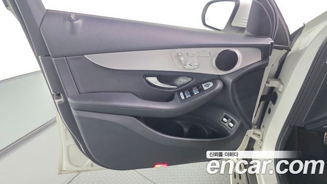Mercedes-Benz GLC-Class (X253) GLC350e 4MATIC 2019 — фото 24