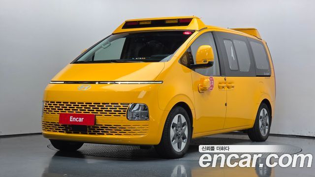 Hyundai Staria L3.5  Kinder Safety Car 11-Seater