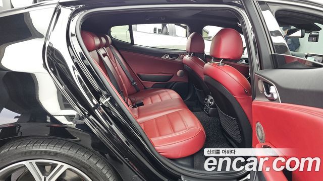 Kia Stinger 3.3 Turbo AWD GT 2018 — фото 12