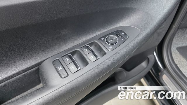 Hyundai Grandeur (IG) 3.0 LPI Taxi Example 2018 — фото 14