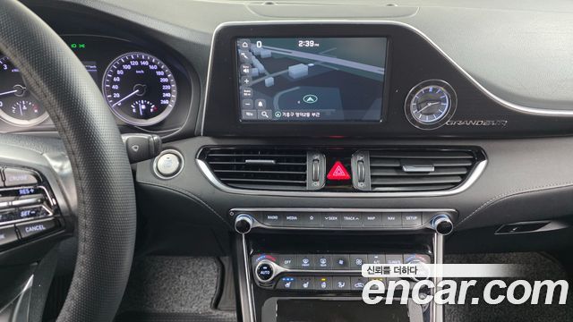 Hyundai Grandeur (IG) 3.0 LPI Taxi Example 2018 — фото 16