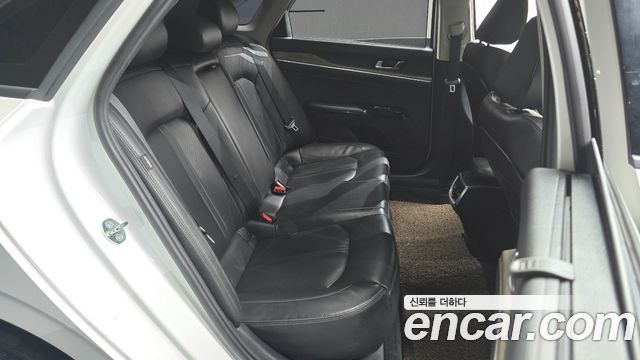 Kia K5 (III) 2.0 Noblesse 2023 — фото 15