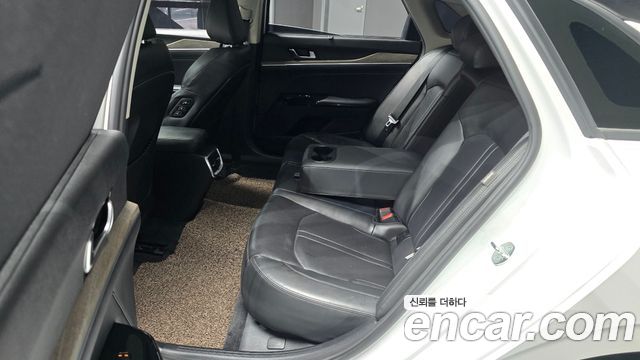 Kia K5 (III) 2.0 Noblesse 2023 — фото 16