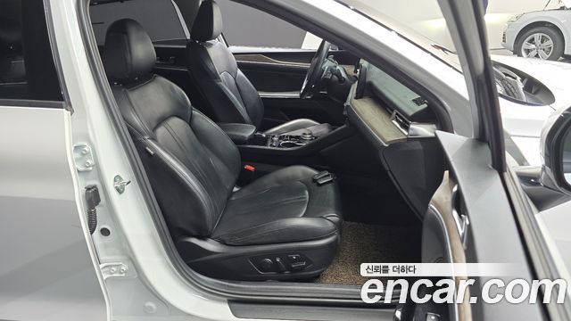 Kia K5 (III) 2.0 Noblesse 2023 — фото 32