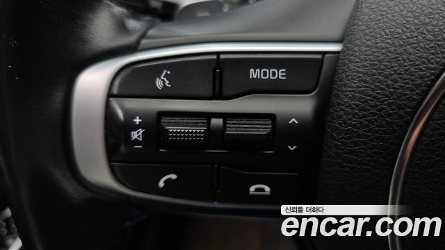Kia K5 (III) 2.0 Noblesse 2023 — фото 36